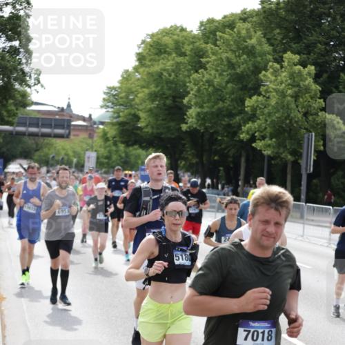 29.06.2025 - hella hamburg halbmarathon Jannik Wohlers http://msf.ph/oto/8161466 29.06.2025 10:20:01 Lombardsbrücke 1011, 1046, 1069, 1471, 1474, 2478, 3434, 3733, 3842, 4154, 4166, 4422, 4614, 5181, 5811, 5812, 5831, 5937, 6951, 7018, 7101, 7131, 7739, 8025, 8462, 8588, 9136, 9722, 9735, 9873, 10041, 10414, 10595, 10613, 10647, 10754, 11603, 11835, 12056, 12977, 13013, 14014, 14564, 14894, 15180, 15244, 15442, 15481, 16638, 17671, 19093 meine-sportfotos.de