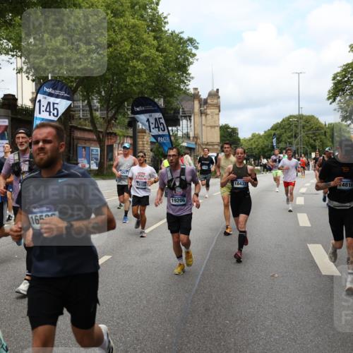 29.06.2025 - hella hamburg halbmarathon Yannick Fuchs http://msf.ph/oto/8161487 29.06.2025 10:39:01 20KM 1057, 1391, 1413, 1468, 1520, 1697, 1782, 1941, 2415, 3098, 3305, 4691, 4991, 5884, 7322, 7710, 8928, 9302, 10596, 11809, 12159, 12711, 13123, 13975, 14351, 14464, 14686, 14687, 14703, 14816, 16506, 17097, 17120, 17406, 18539, 18560, 18806, 19207 meine-sportfotos.de