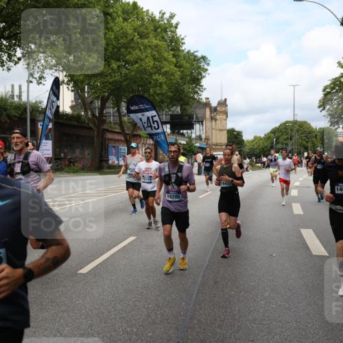 29.06.2025 - hella hamburg halbmarathon Yannick Fuchs http://msf.ph/oto/8161592 29.06.2025 10:39:02 20KM 1057, 1391, 1413, 1468, 1520, 1697, 1782, 1941, 2415, 3098, 3305, 4691, 4991, 5884, 7322, 7710, 8928, 9302, 10596, 11809, 12159, 12711, 13123, 13975, 14351, 14464, 14686, 14687, 14703, 14816, 16058, 16506, 17097, 17120, 17406, 18539, 18560, 18806, 19207 meine-sportfotos.de