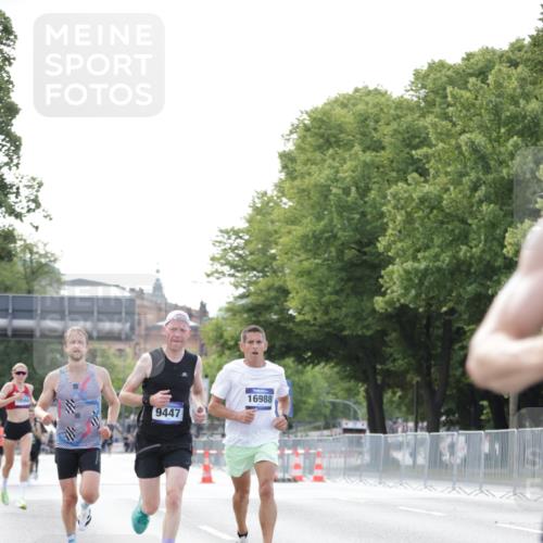 29.06.2025 - hella hamburg halbmarathon Jannik Wohlers http://msf.ph/oto/8161609 29.06.2025 09:39:56 Lombardsbrücke 34, 35, 52, 54, 6530, 9255, 9447, 10650, 12678, 14302, 15495, 16245, 16988, 19075 meine-sportfotos.de