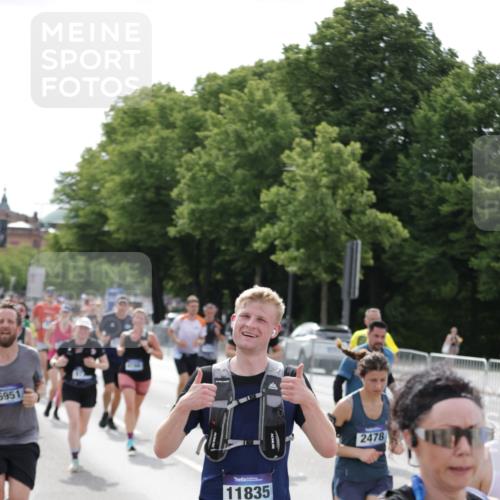 29.06.2025 - hella hamburg halbmarathon Jannik Wohlers http://msf.ph/oto/8161629 29.06.2025 10:20:02 Lombardsbrücke 1011, 1046, 1069, 1471, 1474, 2478, 3434, 3733, 3842, 4154, 4166, 4422, 4614, 5181, 5811, 5812, 5831, 5937, 6951, 7018, 7101, 7131, 7739, 8025, 8462, 8588, 9136, 9722, 9735, 9873, 10041, 10414, 10595, 10613, 10647, 10754, 11603, 11835, 12056, 12977, 13013, 14014, 14894, 15180, 15244, 15442, 15481, 16638, 17671, 18007, 19093 meine-sportfotos.de