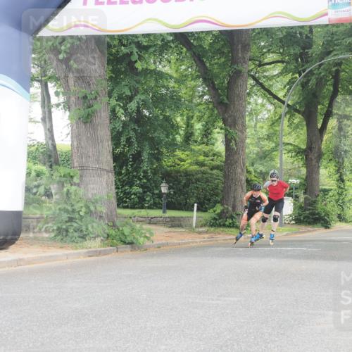 29.06.2025 - hella hamburg halbmarathon KatJ http://msf.ph/oto/8161671 29.06.2025 09:11:45 Zwischen KM18-KM19  meine-sportfotos.de