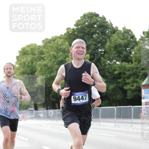 29.06.2025 - hella hamburg halbmarathon Jannik Wohlers http://msf.ph/oto/8161680 29.06.2025 09:39:59 Lombardsbrücke 34, 35, 52, 54, 6530, 9255, 9447, 10650, 12678, 14302, 15495, 16068, 16245, 16988, 19075 meine-sportfotos.de