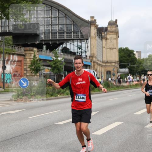 29.06.2025 - hella hamburg halbmarathon Yannick Fuchs http://msf.ph/oto/8161694 29.06.2025 10:21:06 20KM 9767, 10468, 11228, 13346, 14107, 16615, 17003 meine-sportfotos.de