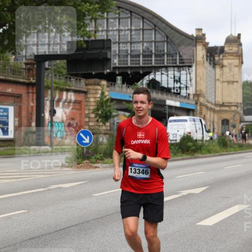 29.06.2025 - hella hamburg halbmarathon Yannick Fuchs http://msf.ph/oto/8161715 29.06.2025 10:21:06 20KM 9767, 10468, 11228, 13346, 14107, 16615, 17003 meine-sportfotos.de