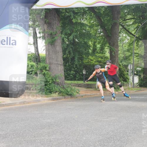 29.06.2025 - hella hamburg halbmarathon KatJ http://msf.ph/oto/8161719 29.06.2025 09:11:45 Zwischen KM18-KM19  meine-sportfotos.de
