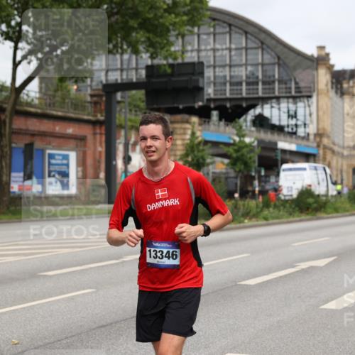 29.06.2025 - hella hamburg halbmarathon Yannick Fuchs http://msf.ph/oto/8161761 29.06.2025 10:21:06 20KM 9767, 10468, 11228, 13346, 14107, 16615, 17003 meine-sportfotos.de