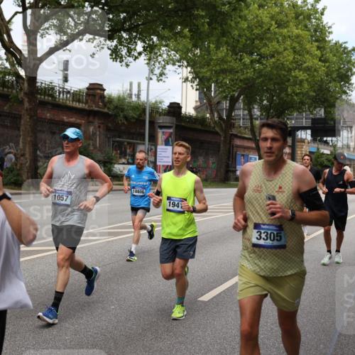 29.06.2025 - hella hamburg halbmarathon Yannick Fuchs http://msf.ph/oto/8161784 29.06.2025 10:39:04 20KM 1057, 1413, 1468, 1520, 1697, 1782, 1941, 2415, 2890, 2970, 3098, 3305, 4270, 4691, 7710, 8928, 9302, 11809, 12159, 12711, 13123, 13975, 14351, 14464, 14686, 14687, 14703, 14816, 15334, 16058, 17097, 17120, 17406, 18539, 18560, 18806, 19207 meine-sportfotos.de