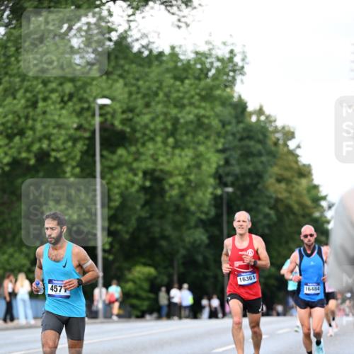 29.06.2025 - hella hamburg halbmarathon Dr. Thomas Lammeyer http://msf.ph/oto/8161810 29.06.2025 09:44:42 Kennedybrücke 2459, 4128, 4571, 6559, 7862, 9442, 10234, 10780, 11194 meine-sportfotos.de