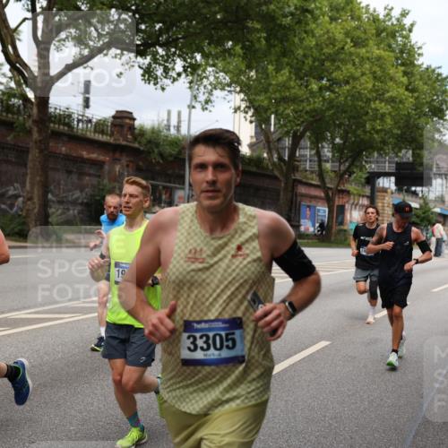 29.06.2025 - hella hamburg halbmarathon Yannick Fuchs http://msf.ph/oto/8161813 29.06.2025 10:39:04 20KM 1057, 1413, 1468, 1520, 1697, 1782, 1941, 2415, 2890, 2970, 3098, 3305, 4270, 4691, 7710, 8928, 9302, 11809, 12159, 12711, 13123, 13975, 14351, 14464, 14686, 14687, 14703, 14816, 15334, 16058, 17097, 17120, 17406, 18539, 18560, 18806, 19207 meine-sportfotos.de