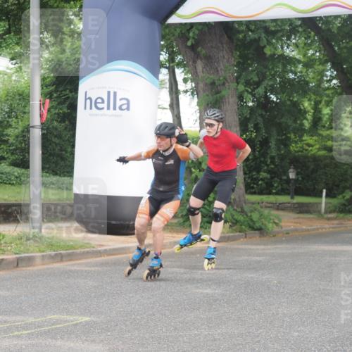 29.06.2025 - hella hamburg halbmarathon KatJ http://msf.ph/oto/8161850 29.06.2025 09:11:46 Zwischen KM18-KM19  meine-sportfotos.de