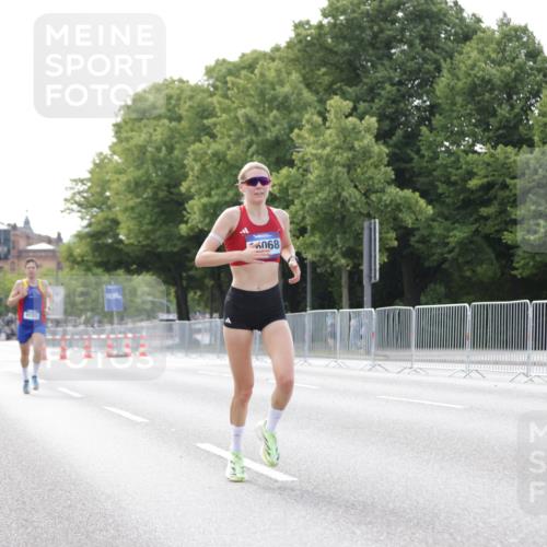 29.06.2025 - hella hamburg halbmarathon Jannik Wohlers http://msf.ph/oto/8161857 29.06.2025 09:40:01 Lombardsbrücke 34, 35, 52, 54, 6530, 9151, 9255, 9447, 10650, 12678, 14302, 15495, 16068, 16245, 16988, 19075 meine-sportfotos.de