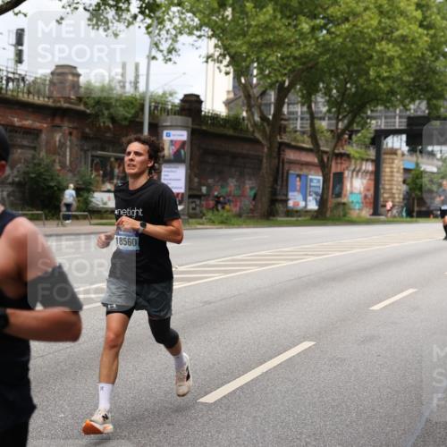 29.06.2025 - hella hamburg halbmarathon Yannick Fuchs http://msf.ph/oto/8161945 29.06.2025 10:39:06 20KM 1057, 1413, 1424, 1468, 1520, 1697, 1782, 1941, 2415, 2890, 2970, 3098, 3305, 4270, 4691, 4915, 7710, 8928, 9302, 11809, 13975, 14351, 14464, 14686, 14687, 14703, 15334, 16058, 17097, 17120, 17406, 18539, 18560, 18631, 18806, 19207 meine-sportfotos.de