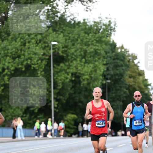 29.06.2025 - hella hamburg halbmarathon Dr. Thomas Lammeyer http://msf.ph/oto/8161959 29.06.2025 09:44:43 Kennedybrücke 2892, 4128, 4571, 6559, 7862, 9442, 10234, 10780, 11194 meine-sportfotos.de