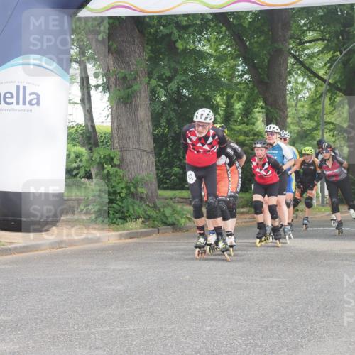 29.06.2025 - hella hamburg halbmarathon KatJ http://msf.ph/oto/8161961 29.06.2025 09:11:49 Zwischen KM18-KM19  meine-sportfotos.de