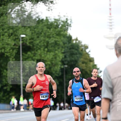 29.06.2025 - hella hamburg halbmarathon Dr. Thomas Lammeyer http://msf.ph/oto/8162000 29.06.2025 09:44:44 Kennedybrücke 2892, 4128, 4571, 6559, 7862, 10234, 10780, 11194 meine-sportfotos.de