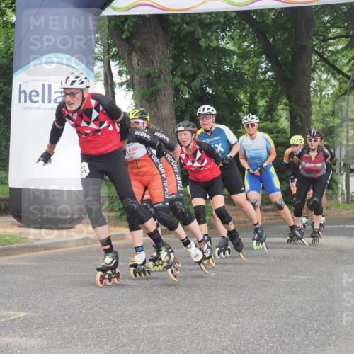 29.06.2025 - hella hamburg halbmarathon KatJ http://msf.ph/oto/8162013 29.06.2025 09:11:49 Zwischen KM18-KM19  meine-sportfotos.de