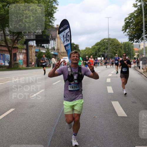 29.06.2025 - hella hamburg halbmarathon Yannick Fuchs http://msf.ph/oto/8162043 29.06.2025 10:39:07 20KM 1413, 1424, 1468, 1520, 1697, 1782, 1941, 2415, 2890, 2970, 3098, 4270, 4691, 4915, 5047, 7710, 8928, 9302, 11809, 13975, 14351, 14464, 14686, 14687, 14703, 15334, 16058, 17097, 17120, 17406, 18539, 18560, 18631, 18806, 19207 meine-sportfotos.de