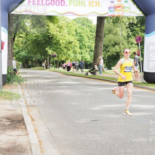 29.06.2025 - hella hamburg halbmarathon MichiJ http://msf.ph/oto/8162067 29.06.2025 10:11:44 Zwischen KM18-KM19 14766, 16120, 17402 meine-sportfotos.de