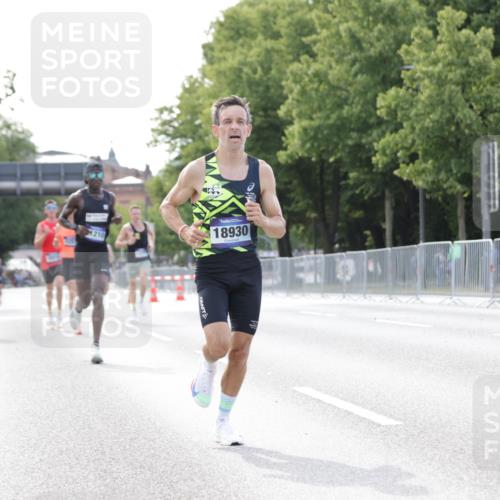 29.06.2025 - hella hamburg halbmarathon Jannik Wohlers http://msf.ph/oto/8162205 29.06.2025 09:40:07 Lombardsbrücke 34, 54, 5253, 6530, 6816, 9151, 9447, 9475, 11210, 12678, 14302, 16068, 16245, 16988, 18930 meine-sportfotos.de