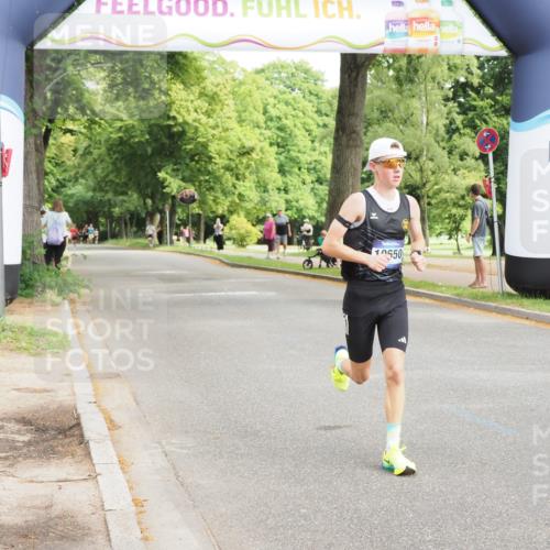 29.06.2025 - hella hamburg halbmarathon MichiJ http://msf.ph/oto/8162210 29.06.2025 10:12:04 Zwischen KM18-KM19 10650 meine-sportfotos.de