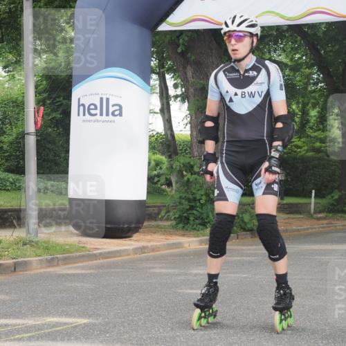 29.06.2025 - hella hamburg halbmarathon KatJ http://msf.ph/oto/8162217 29.06.2025 09:11:52 Zwischen KM18-KM19  meine-sportfotos.de