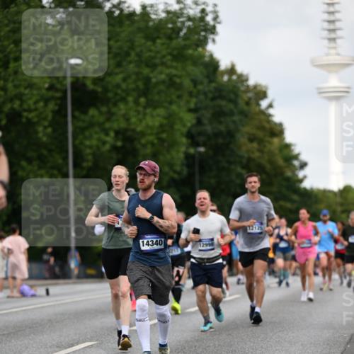 29.06.2025 - hella hamburg halbmarathon Dr. Thomas Lammeyer http://msf.ph/oto/8162236 29.06.2025 10:08:42 Kennedybrücke 1316, 1377, 1674, 2011, 2463, 2698, 3413, 3994, 4146, 4904, 5354, 5365, 5976, 6311, 6709, 8089, 8217, 9280, 10213, 10756, 10962 meine-sportfotos.de