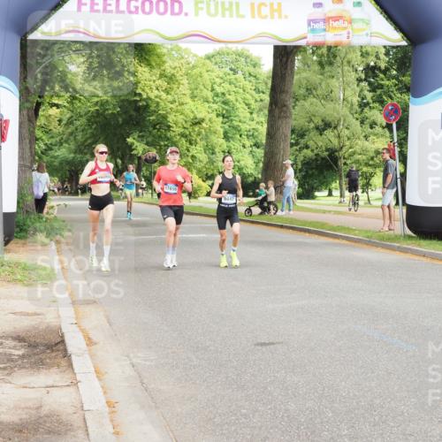 29.06.2025 - hella hamburg halbmarathon MichiJ http://msf.ph/oto/8162257 29.06.2025 10:12:19 Zwischen KM18-KM19 17856 meine-sportfotos.de