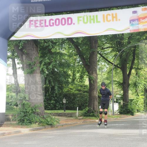 29.06.2025 - hella hamburg halbmarathon KatJ http://msf.ph/oto/8162281 29.06.2025 09:12:41 Zwischen KM18-KM19  meine-sportfotos.de