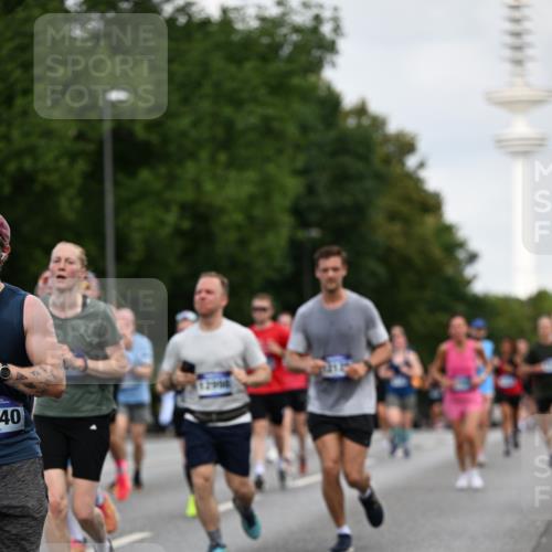 29.06.2025 - hella hamburg halbmarathon Dr. Thomas Lammeyer http://msf.ph/oto/8162362 29.06.2025 10:08:44 Kennedybrücke 1316, 1377, 1674, 2011, 2463, 2698, 3413, 3994, 4146, 4904, 5354, 5365, 5976, 6311, 6709, 8089, 8217, 9280, 10213, 10756, 10962 meine-sportfotos.de