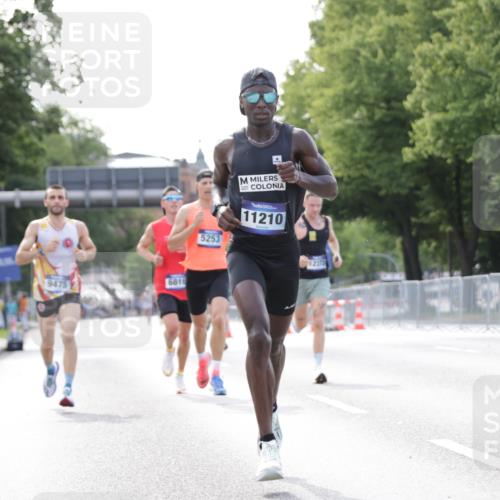 29.06.2025 - hella hamburg halbmarathon Jannik Wohlers http://msf.ph/oto/8162409 29.06.2025 09:40:09 Lombardsbrücke 34, 54, 5253, 6530, 6816, 9151, 9447, 9475, 11210, 12373, 12678, 14302, 16068, 16245, 16988, 18930 meine-sportfotos.de