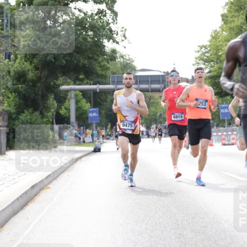 29.06.2025 - hella hamburg halbmarathon Jannik Wohlers http://msf.ph/oto/8162508 29.06.2025 09:40:10 Lombardsbrücke 34, 54, 5253, 6530, 6816, 9151, 9447, 9475, 11210, 12373, 12678, 14302, 16068, 16245, 16988, 18930 meine-sportfotos.de
