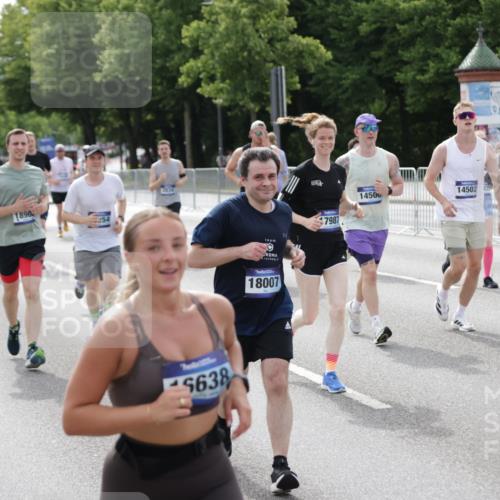 29.06.2025 - hella hamburg halbmarathon Jannik Wohlers http://msf.ph/oto/8162544 29.06.2025 10:20:12 Lombardsbrücke 1011, 1471, 2053, 2101, 2325, 2478, 2834, 3733, 3781, 4154, 4166, 4288, 4422, 4754, 4869, 5181, 5625, 6951, 7131, 8588, 8940, 9722, 10050, 10613, 10647, 11100, 11603, 11835, 11995, 12056, 12977, 14138, 14342, 14500, 14502, 14503, 14894, 15180, 15244, 15442, 15513, 16135, 16254, 16638, 17581, 17671, 17987, 18007, 18423, 18908, 19014, 19093 meine-sportfotos.de