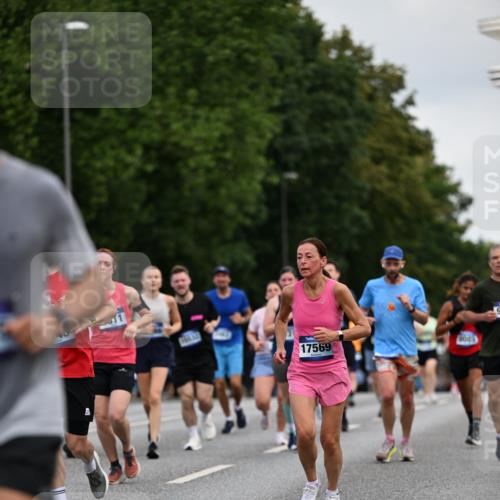 29.06.2025 - hella hamburg halbmarathon Dr. Thomas Lammeyer http://msf.ph/oto/8162600 29.06.2025 10:08:48 Kennedybrücke 1126, 1316, 1377, 1559, 1674, 2011, 2463, 2698, 3413, 3994, 4146, 4904, 5354, 5365, 6311, 8089, 8217, 9280, 10100, 10213, 10709, 10834, 10962 meine-sportfotos.de