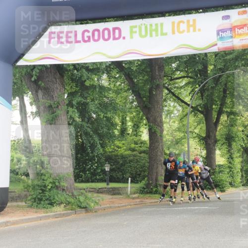 29.06.2025 - hella hamburg halbmarathon KatJ http://msf.ph/oto/8162607 29.06.2025 09:13:23 Zwischen KM18-KM19  meine-sportfotos.de