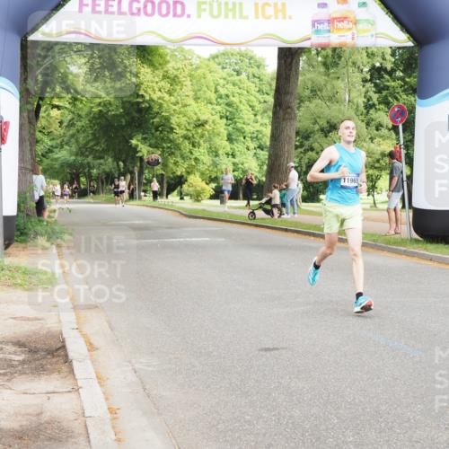 29.06.2025 - hella hamburg halbmarathon MichiJ http://msf.ph/oto/8162628 29.06.2025 10:12:24 Zwischen KM18-KM19 9442, 11965, 16068, 17856 meine-sportfotos.de