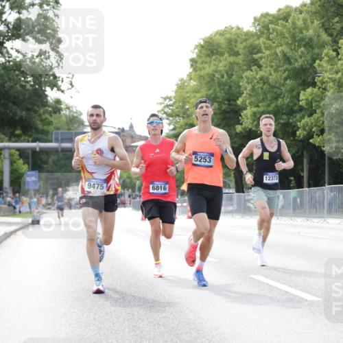 29.06.2025 - hella hamburg halbmarathon Jannik Wohlers http://msf.ph/oto/8162687 29.06.2025 09:40:11 Lombardsbrücke 34, 54, 5253, 6530, 6816, 9151, 9447, 9475, 11210, 11829, 12373, 12678, 14302, 16068, 16245, 16988, 18930 meine-sportfotos.de