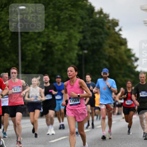 29.06.2025 - hella hamburg halbmarathon Dr. Thomas Lammeyer http://msf.ph/oto/8162736 29.06.2025 10:08:48 Kennedybrücke 1126, 1316, 1377, 1559, 1674, 2011, 2463, 2698, 3413, 3994, 4146, 4904, 5354, 5365, 6311, 8089, 8217, 9280, 10100, 10213, 10709, 10834, 10962 meine-sportfotos.de