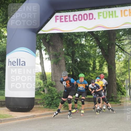 29.06.2025 - hella hamburg halbmarathon KatJ http://msf.ph/oto/8162769 29.06.2025 09:13:24 Zwischen KM18-KM19  meine-sportfotos.de