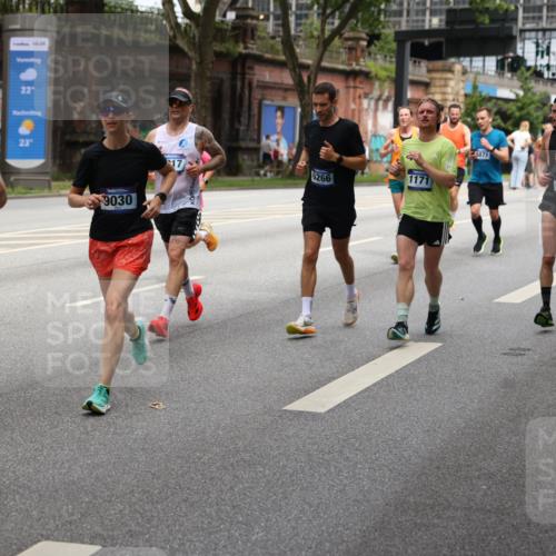 29.06.2025 - hella hamburg halbmarathon Yannick Fuchs http://msf.ph/oto/8162789 29.06.2025 10:39:36 20KM 1171, 1424, 2098, 2188, 2470, 3785, 3917, 4915, 4997, 5047, 5623, 5706, 6266, 6375, 6575, 6819, 6831, 7087, 7167, 7325, 7709, 7843, 8871, 9030, 9105, 9710, 9720, 10064, 10313, 10741, 11291, 11688, 12154, 12161, 12528, 12643, 12783, 13919, 15365, 15651, 15666, 15760, 16617, 16685, 16689, 16725, 16803, 16834, 17381, 17382, 17544, 17960, 18055, 18185, 18407, 18631, 18638, 18689, 18718, 18862, 19116 meine-sportfotos.de