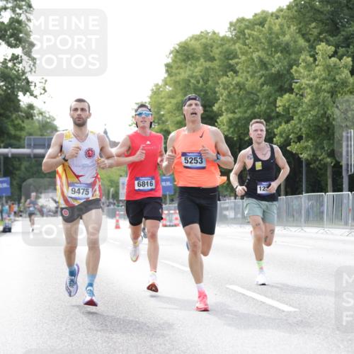 29.06.2025 - hella hamburg halbmarathon Jannik Wohlers http://msf.ph/oto/8162794 29.06.2025 09:40:11 Lombardsbrücke 34, 54, 5253, 6530, 6816, 9151, 9447, 9475, 11210, 11829, 12373, 12678, 14302, 16068, 16245, 16988, 18930 meine-sportfotos.de