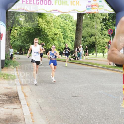 29.06.2025 - hella hamburg halbmarathon MichiJ http://msf.ph/oto/8162836 29.06.2025 10:12:39 Zwischen KM18-KM19 52, 9475, 16548, 17886 meine-sportfotos.de