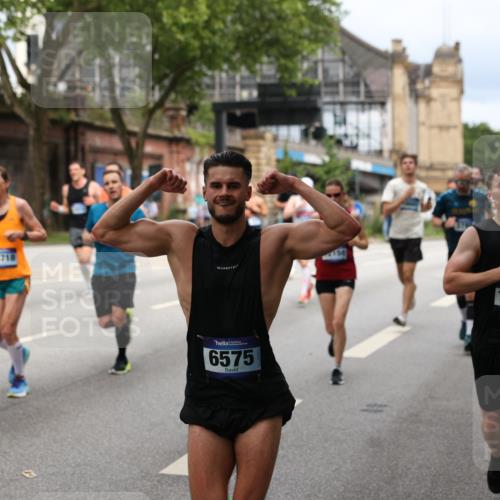 29.06.2025 - hella hamburg halbmarathon Yannick Fuchs http://msf.ph/oto/8162857 29.06.2025 10:39:39 20KM 1171, 2098, 2188, 2470, 3785, 3917, 4997, 5623, 5706, 6054, 6266, 6375, 6575, 6819, 6831, 7087, 7167, 7325, 7709, 7843, 8871, 9030, 9105, 9710, 9720, 10064, 10313, 10741, 11291, 11688, 11821, 12154, 12161, 12528, 12643, 12783, 13919, 15365, 15651, 15666, 15760, 16617, 16685, 16689, 16725, 16834, 17381, 17382, 17544, 17960, 18055, 18185, 18407, 18638, 18689, 18718, 18862, 19116 meine-sportfotos.de