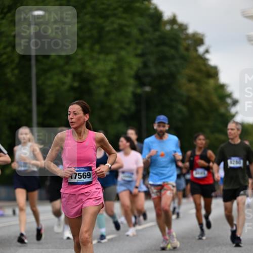 29.06.2025 - hella hamburg halbmarathon Dr. Thomas Lammeyer http://msf.ph/oto/8162895 29.06.2025 10:08:49 Kennedybrücke 1126, 1316, 1559, 2011, 2463, 2698, 2852, 3413, 3994, 4146, 4293, 4538, 4904, 5354, 5365, 6311, 8089, 8217, 9280, 10100, 10213, 10709, 10834, 10962 meine-sportfotos.de