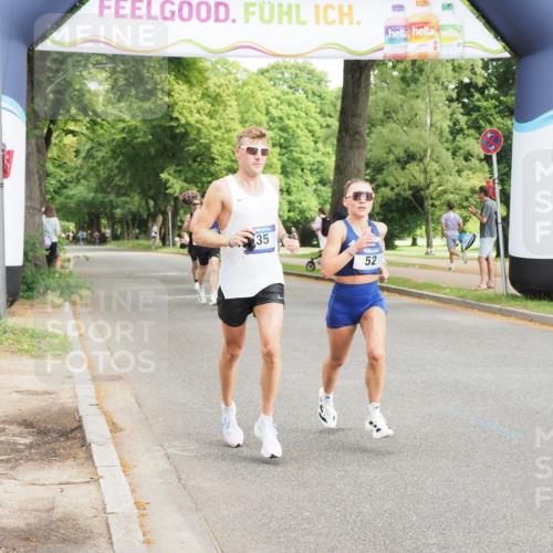 29.06.2025 - hella hamburg halbmarathon MichiJ http://msf.ph/oto/8162908 29.06.2025 10:12:40 Zwischen KM18-KM19 35, 52, 9475, 16548, 17886 meine-sportfotos.de