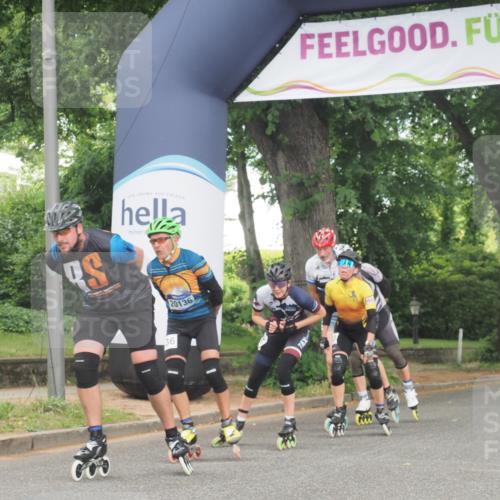 29.06.2025 - hella hamburg halbmarathon KatJ http://msf.ph/oto/8162922 29.06.2025 09:13:25 Zwischen KM18-KM19  meine-sportfotos.de