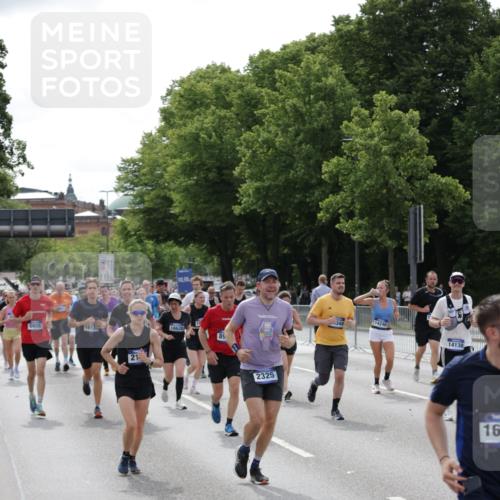 29.06.2025 - hella hamburg halbmarathon Jannik Wohlers http://msf.ph/oto/8162963 29.06.2025 10:20:18 Lombardsbrücke 1011, 1471, 2053, 2101, 2325, 2834, 2923, 2945, 3247, 3733, 3781, 4166, 4288, 4422, 4754, 4869, 5181, 5625, 6608, 8113, 8940, 9981, 10050, 10350, 11100, 11145, 11995, 12844, 14138, 14157, 14246, 14342, 14344, 14500, 14502, 14503, 14610, 14611, 14670, 15244, 15442, 15513, 16135, 16254, 16638, 16950, 17095, 17155, 17581, 17832, 17987, 18007, 18423, 18620, 18908, 19014, 19093, 19125, 19131, 19132 meine-sportfotos.de