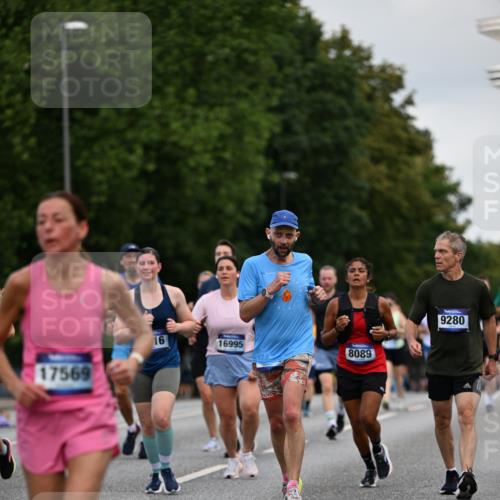 29.06.2025 - hella hamburg halbmarathon Dr. Thomas Lammeyer http://msf.ph/oto/8162973 29.06.2025 10:08:50 Kennedybrücke 1126, 1316, 1559, 2011, 2424, 2463, 2698, 2852, 3413, 3994, 4146, 4293, 4538, 4904, 5365, 6311, 8089, 8217, 9280, 10100, 10213, 10709, 10834, 10962 meine-sportfotos.de