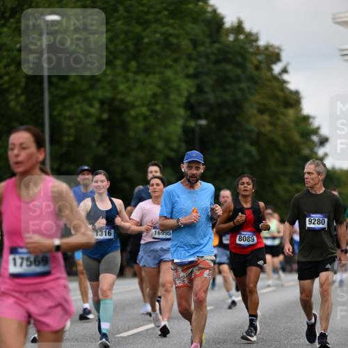 29.06.2025 - hella hamburg halbmarathon Dr. Thomas Lammeyer http://msf.ph/oto/8162985 29.06.2025 10:08:50 Kennedybrücke 1126, 1316, 1559, 2011, 2424, 2463, 2698, 2852, 3413, 3994, 4146, 4293, 4538, 4904, 5365, 6311, 8089, 8217, 9280, 10100, 10213, 10709, 10834, 10962 meine-sportfotos.de