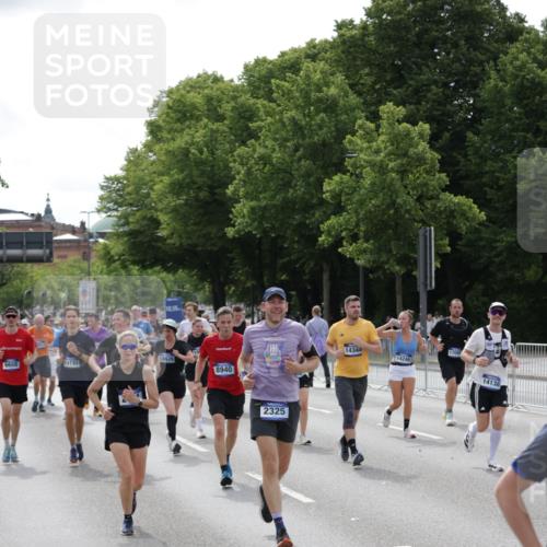 29.06.2025 - hella hamburg halbmarathon Jannik Wohlers http://msf.ph/oto/8163042 29.06.2025 10:20:18 Lombardsbrücke 1011, 1471, 2053, 2101, 2325, 2834, 2923, 2945, 3247, 3733, 3781, 4166, 4288, 4422, 4754, 4869, 5181, 5625, 6608, 8113, 8940, 9981, 10050, 10350, 11100, 11145, 11995, 12844, 14138, 14157, 14246, 14342, 14344, 14500, 14502, 14503, 14610, 14611, 14670, 15244, 15442, 15513, 16135, 16254, 16638, 16950, 17095, 17155, 17581, 17832, 17987, 18007, 18423, 18620, 18908, 19014, 19093, 19125, 19131, 19132 meine-sportfotos.de